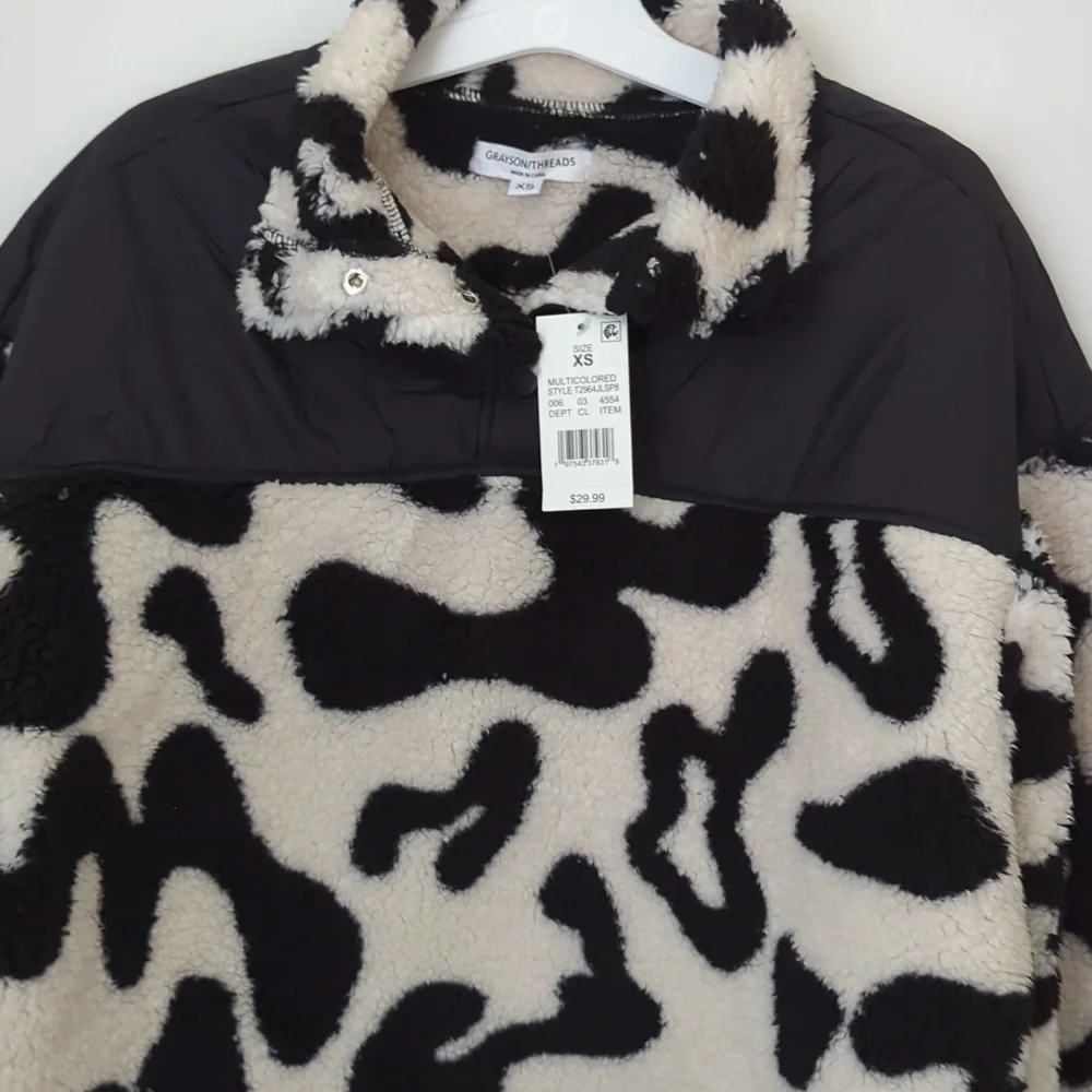 NWT Grayson Threads Cozy Faux Fur Pullover Sherpa Top Jr. Size XS - Picture 5 of 7